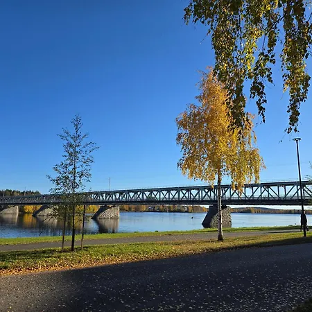 Uusi Kotoisa Kaksio Yksityissaunalla * Rovaniemi