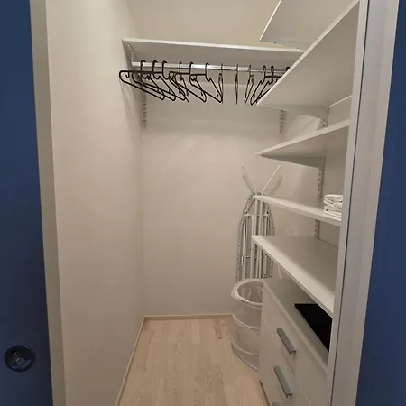 Uusi Kotoisa Kaksio Yksityissaunalla Apartman