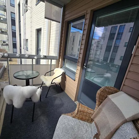 Uusi Kotoisa Kaksio Yksityissaunalla * Rovaniemi